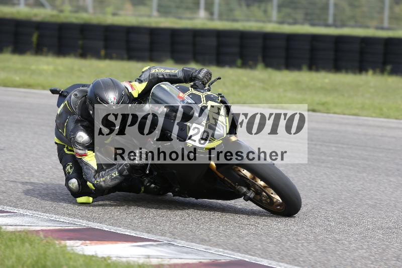 /Archiv-2025/53 16.09.2025 Track Day Domi Aegerter ADR/Gruppe rot/29